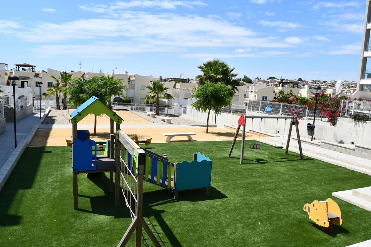 Luxurious Flat & Private Rooftop In Villamartin Orihuela Costa Dehesa de Campoamor  エクステリア 写真
